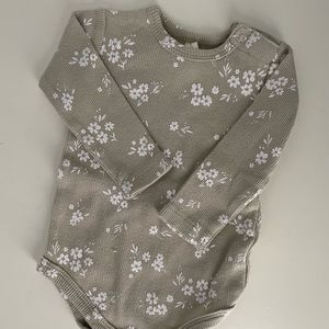 Quincy Mae ribbed floral onesie